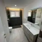Por qué las duchas walk in son la reforma en tendencia con más demanda